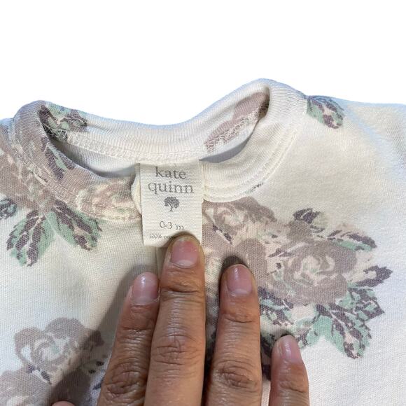 Kate Quinn Organics white floral long sleeve full zip pajama one piece SIZE 0-3M - Picture 2 of 4